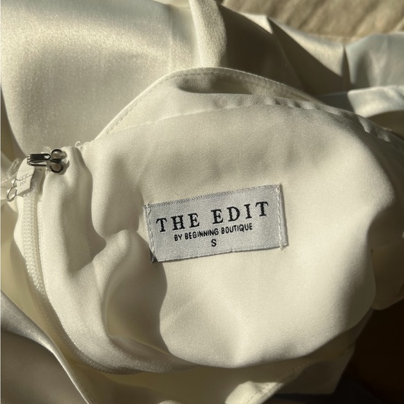 Beginning Boutique - Freesia Formal Dress - White - Picture 12 of 12